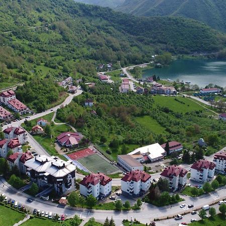Apartman Sara Плужине Экстерьер фото