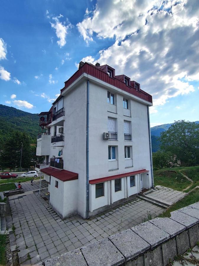 Apartman Sara Плужине Экстерьер фото